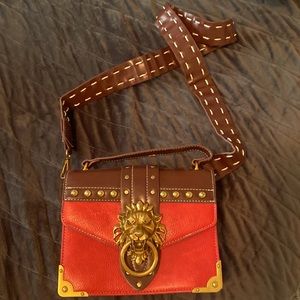Crossbody lion purse